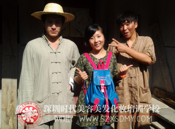 時代學(xué)員陳美琪劇組化妝